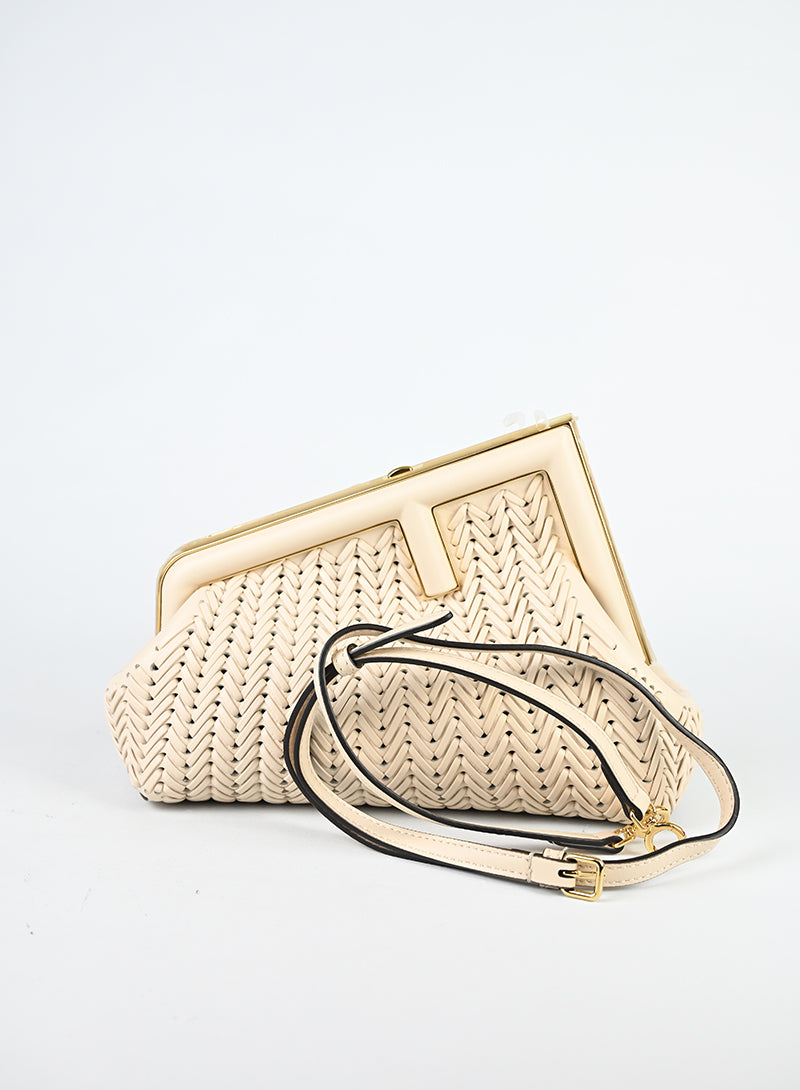 Fendi Pochette First in pelle intrecciata ecrù