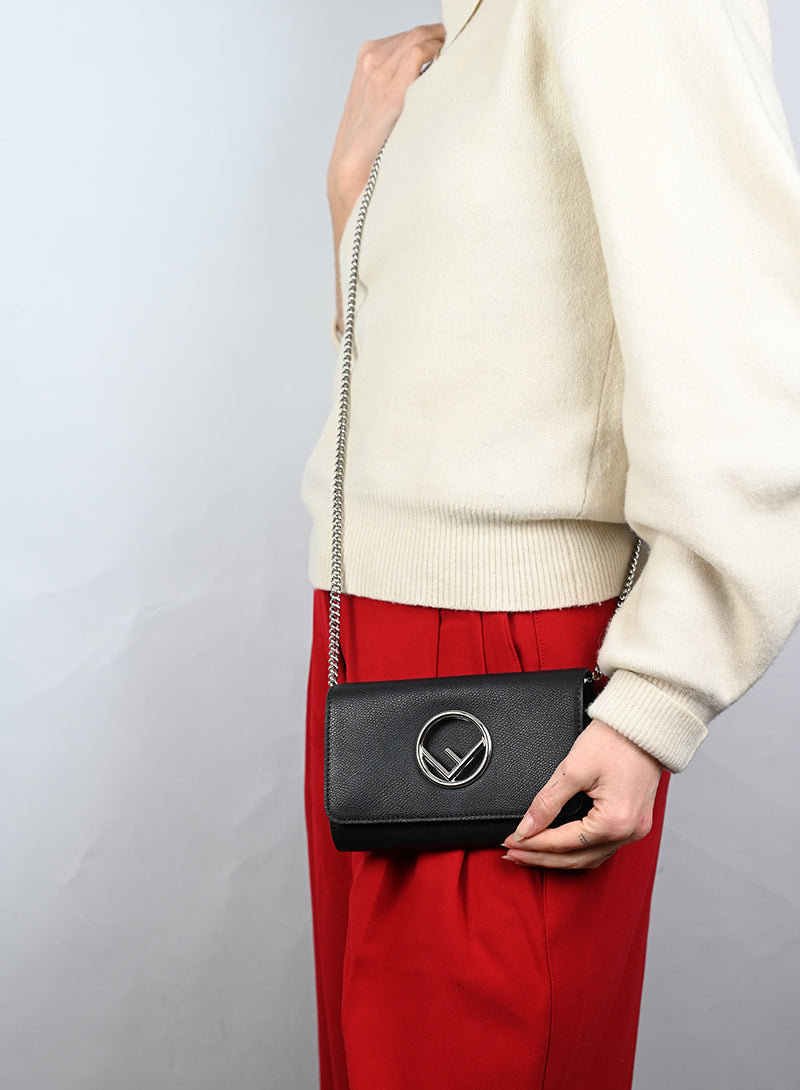 Fendi Borsina Kan Woc in pelle nera -  lesleyluxuryvintage