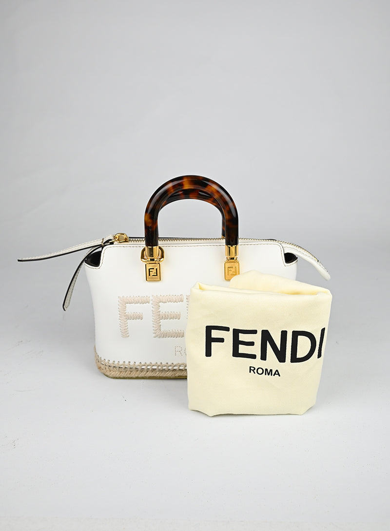 Fendi Borsa By the Way mini in pelle bianca
