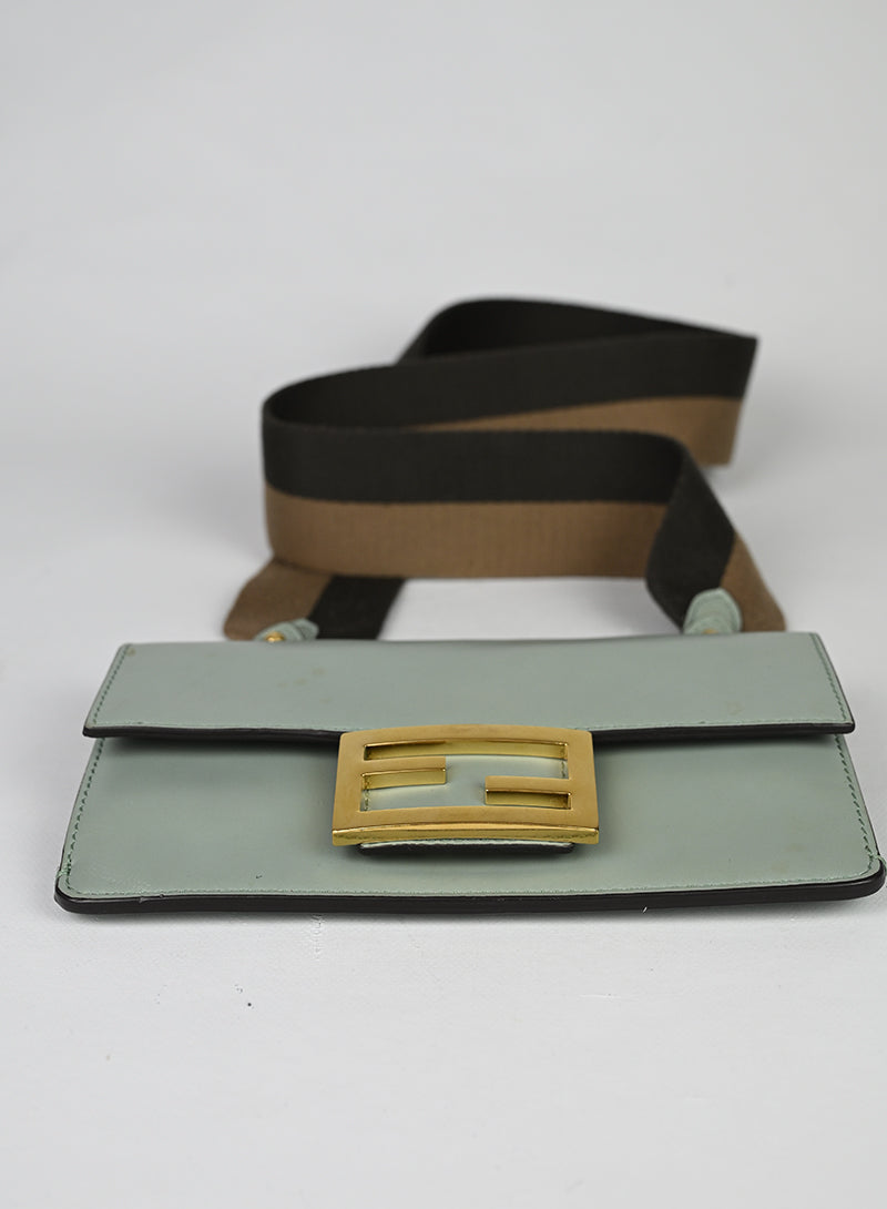 Fendi Borsa in pelle verde acqua