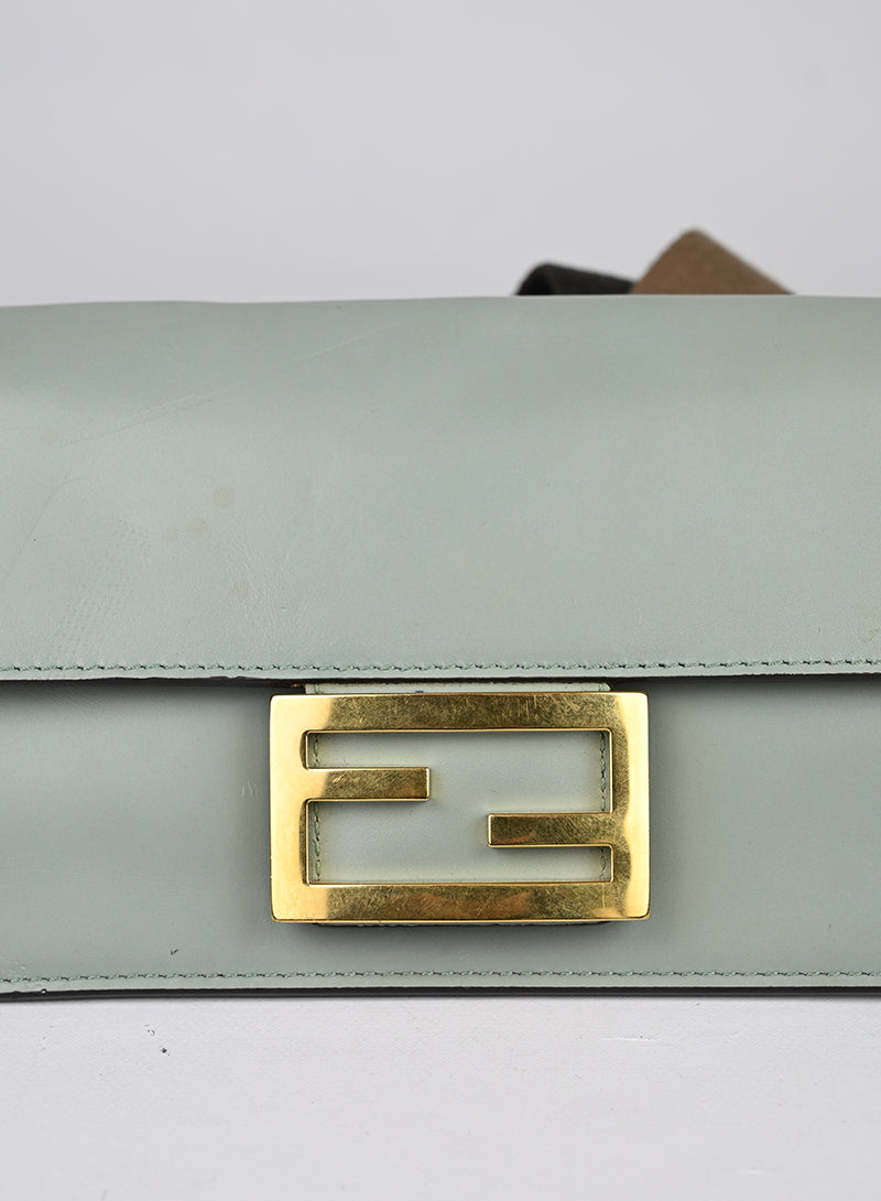 Fendi Borsa in pelle verde acqua