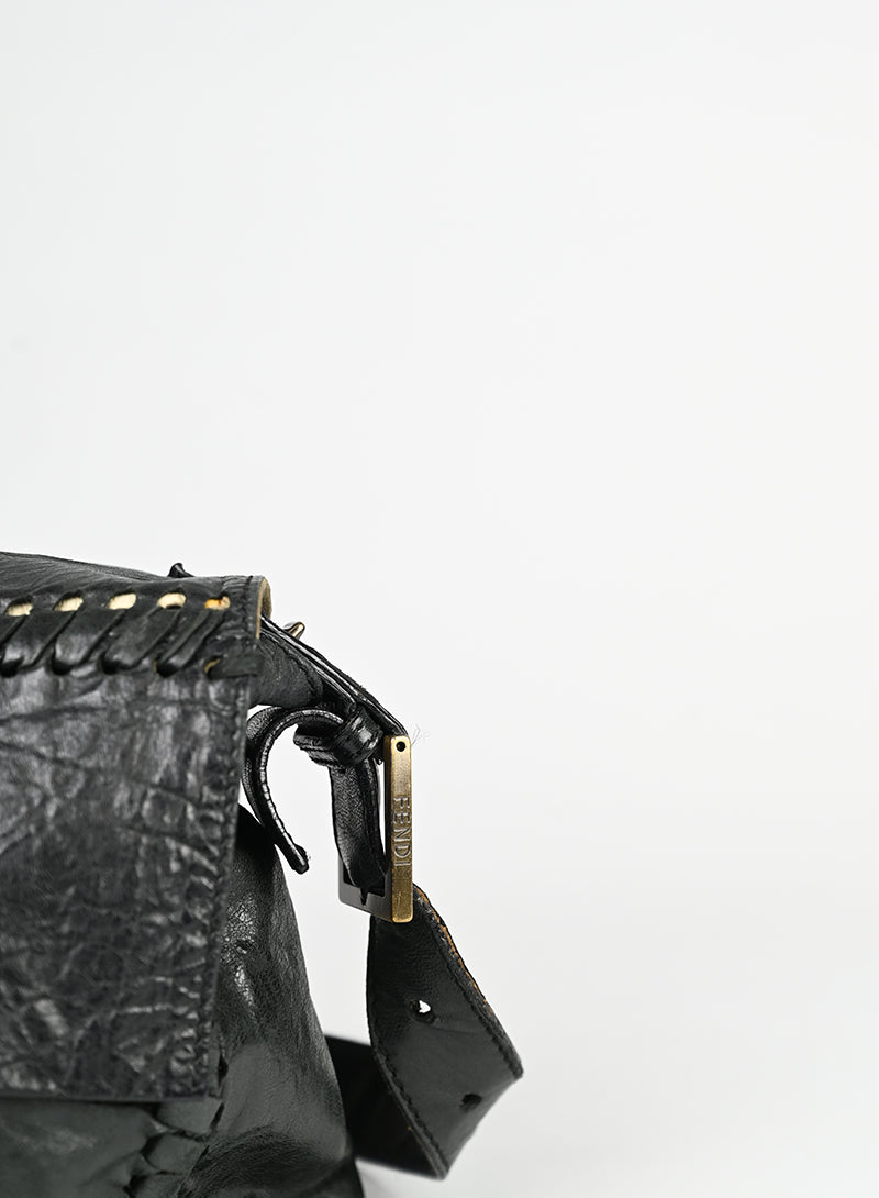 Fendi Borsa Maxi Baguette in pelle nera -  lesleyluxuryvintage