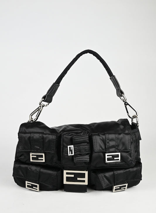 Fendi Borsa Multipocket Baguette ECONYL Nera -  lesleyluxuryvintage