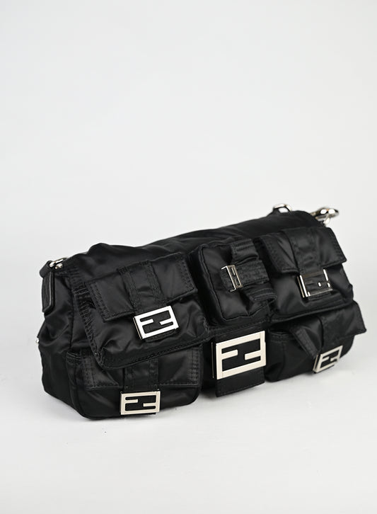 Fendi Borsa Multipocket Baguette ECONYL Nera -  lesleyluxuryvintage