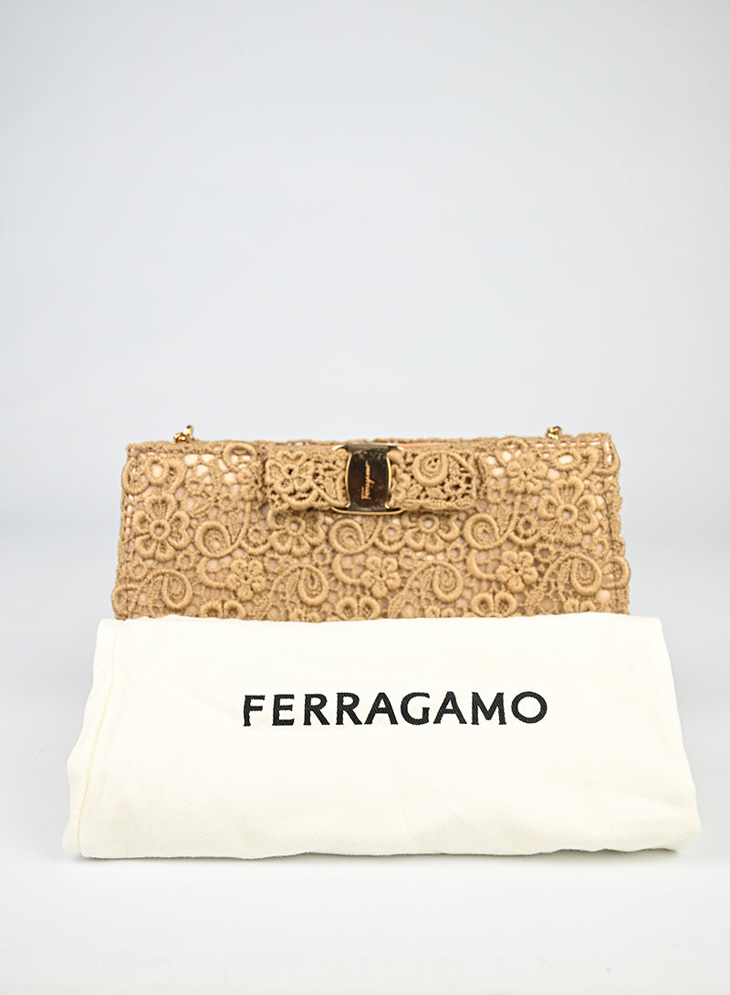 Ferragamo Pochette Pizzo Macramè Beige