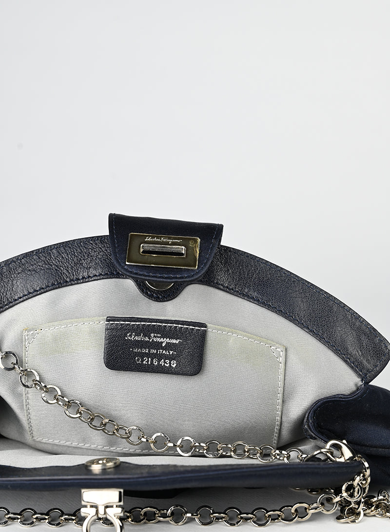 Salvatore Ferragamo Pochette in raso blu