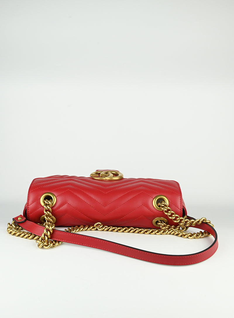 Gucci Borsa Marmont piccola in pelle rossa