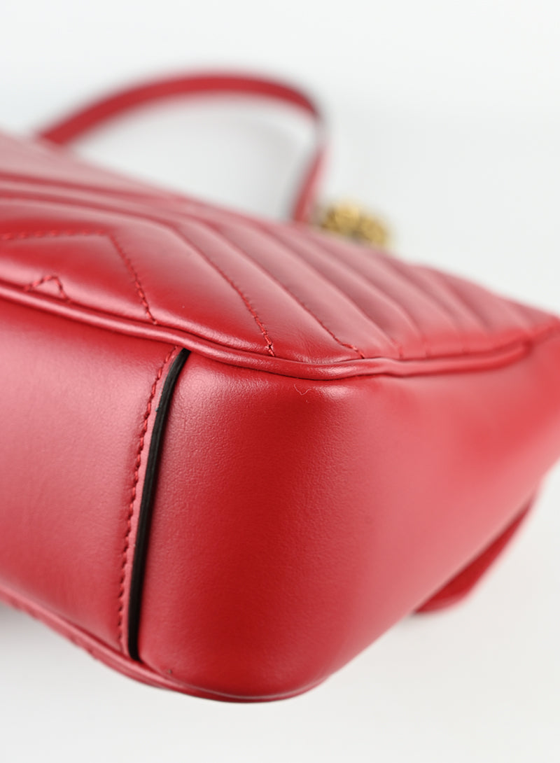 Gucci Borsa Marmont piccola in pelle rossa