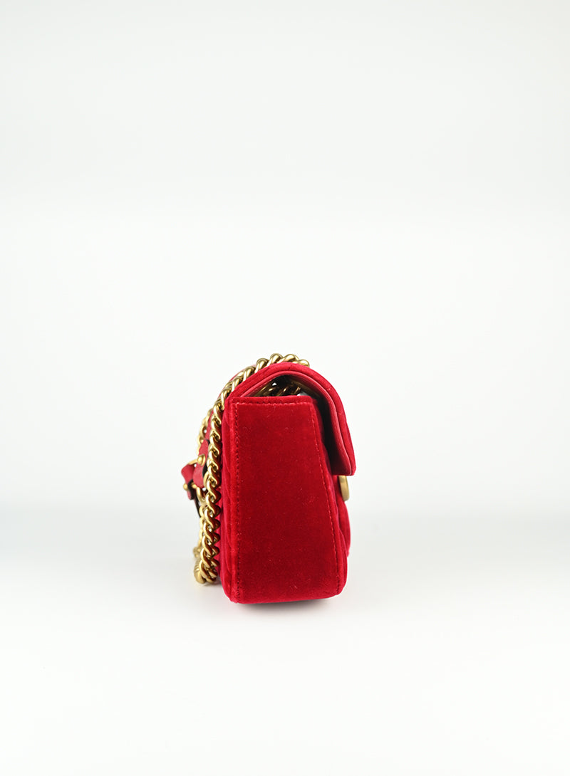 Gucci Borsa Marmont in velluto rosso