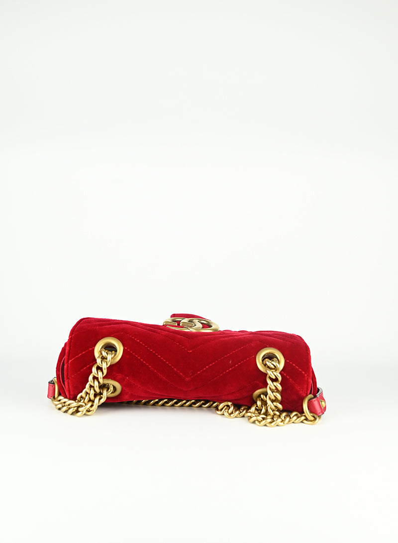 Gucci Borsa Marmont in velluto rosso