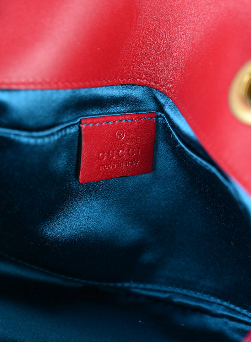 Gucci Borsa Marmont in velluto rosso