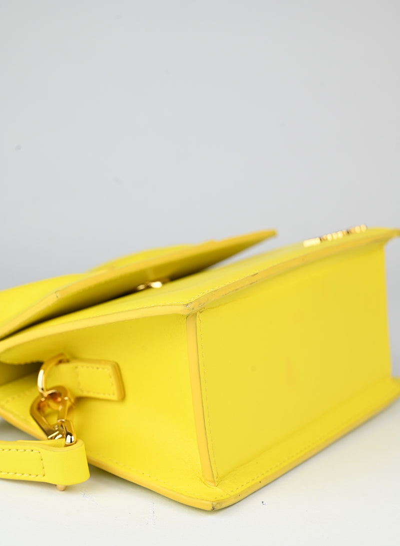Jacquemus Borsa Le Chiquito Noeud gialla