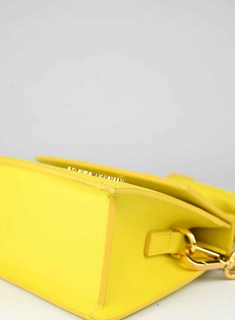 Jacquemus Borsa Le Chiquito Noeud gialla