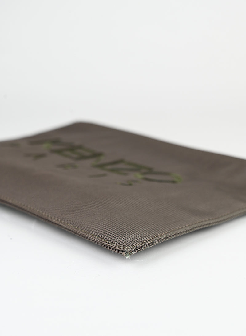 Kenzo Pochette in tessuto verde -  lesleyluxuryvintage