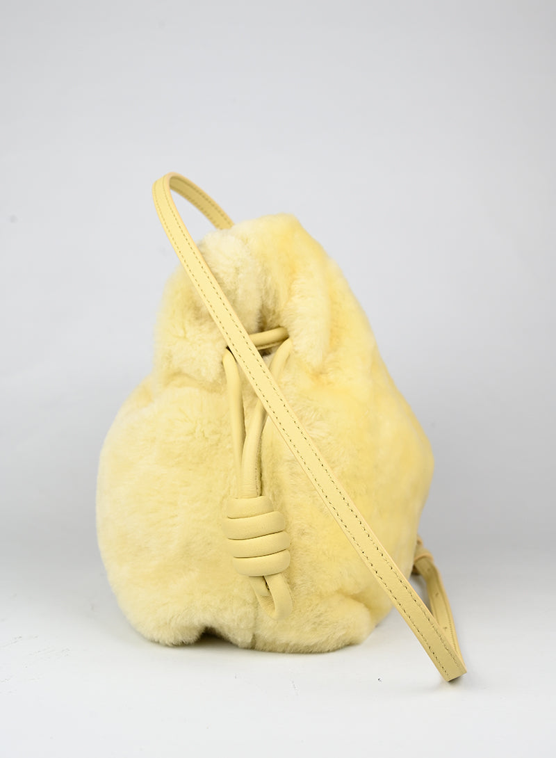 Loewe Borsa Flamenco in montone giallo -  lesleyluxuryvintage