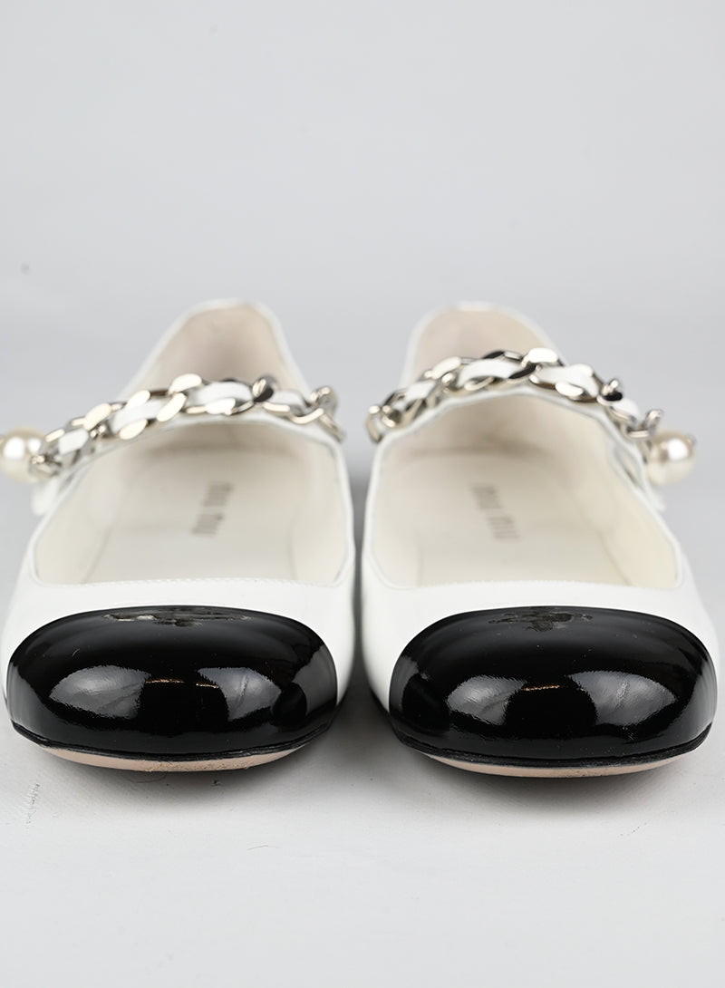 Miu Miu Ballerine in vernice bianche - N. 39