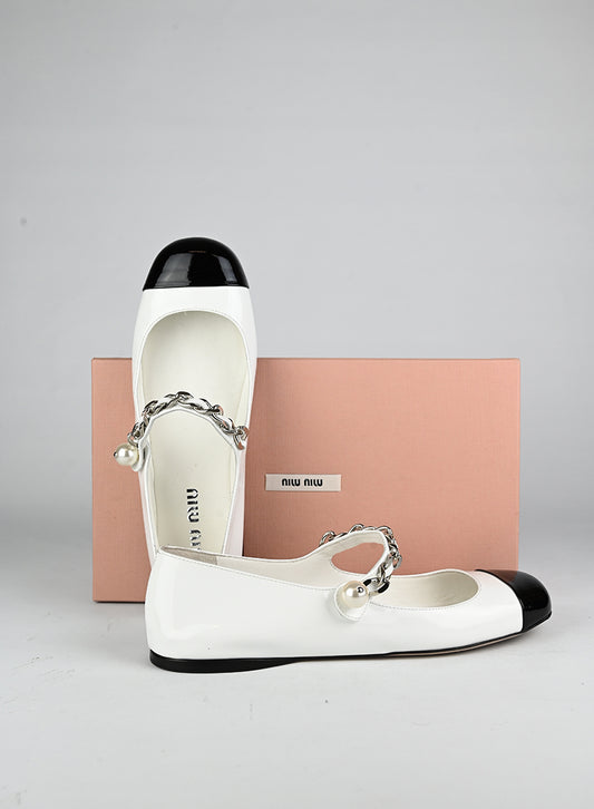 Miu Miu Ballerine in vernice bianche - N. 39