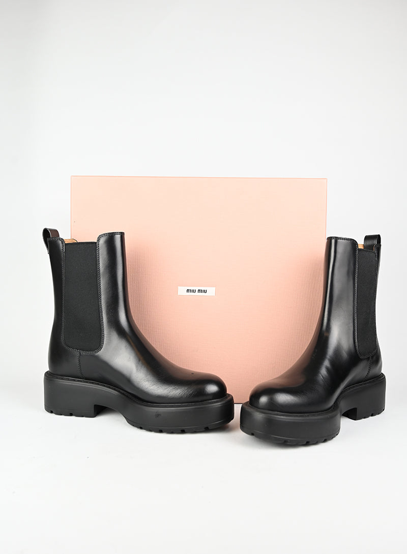 Miu Miu Stivaletti Biker in pelle nera - N. 37