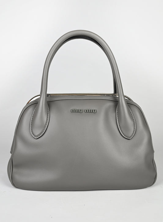 Miu Miu Borsa a mano in pelle grigia
