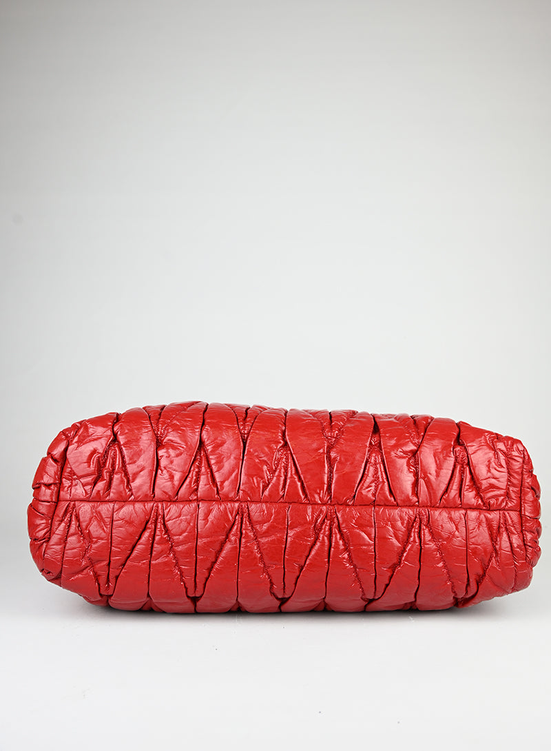 Miu Miu Shopper in vernice rossa