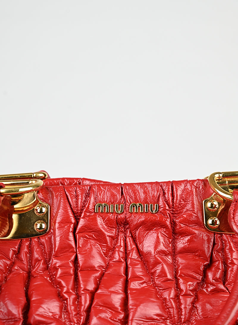 Miu Miu Shopper in vernice rossa