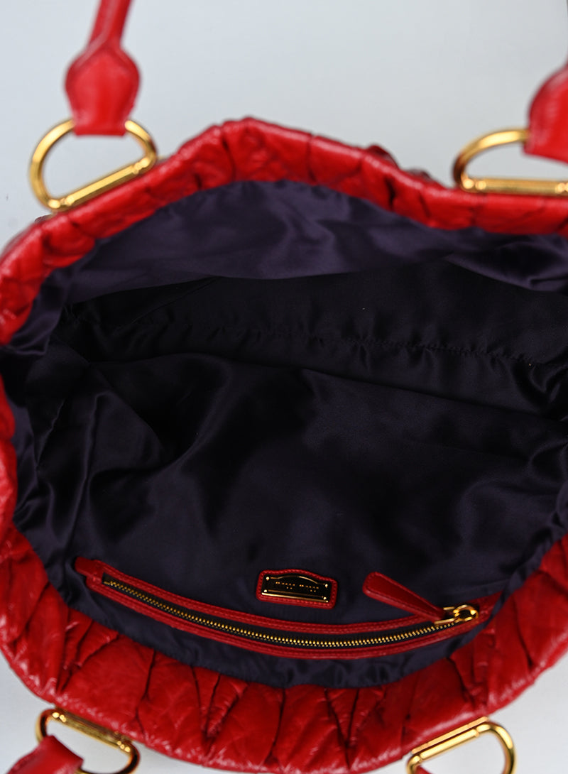 Miu Miu Shopper in vernice rossa