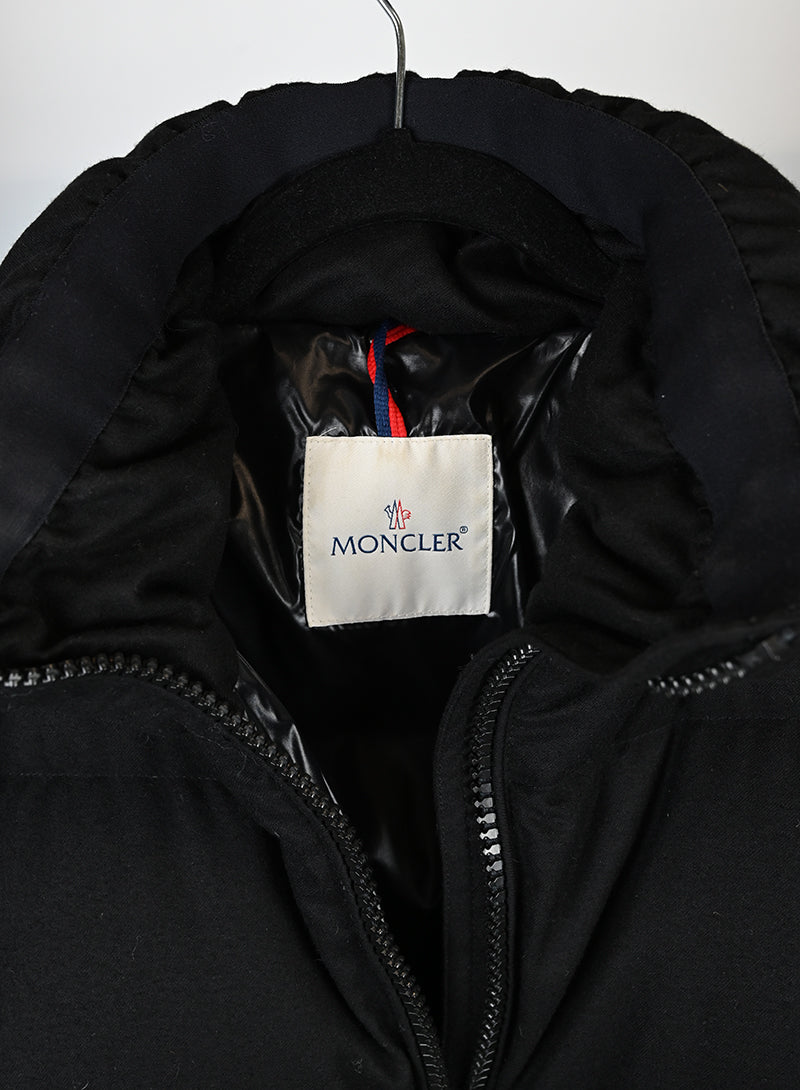 Moncler Piumino imbottito nero - Tg. 40