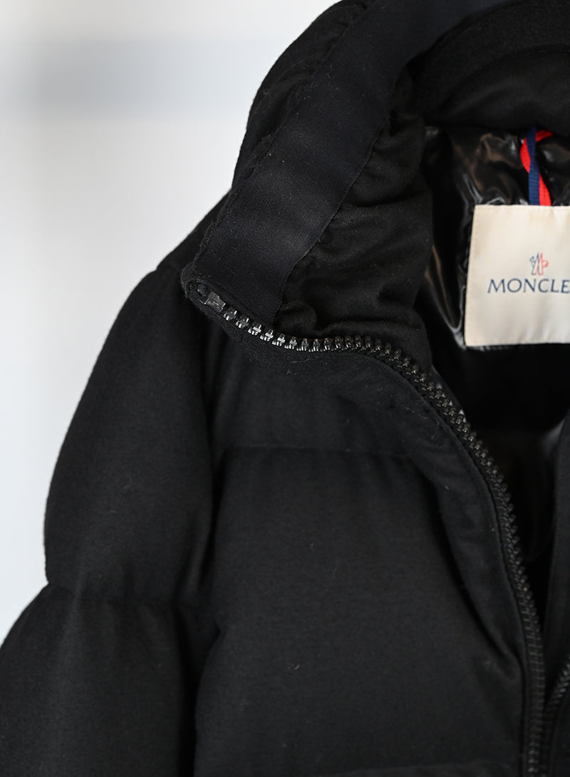 Moncler Piumino imbottito nero - Tg. 40