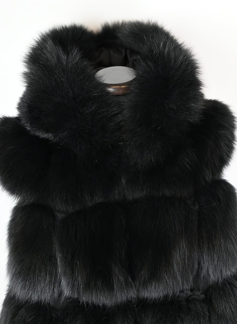 Pelliccia di volpe nera con cappuccio - Tg. 44