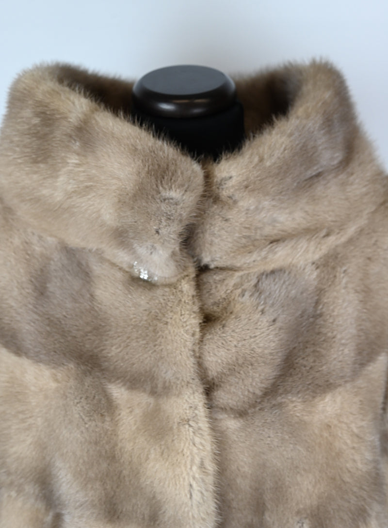 Pelliccia corta in visone beige - Tg. 42