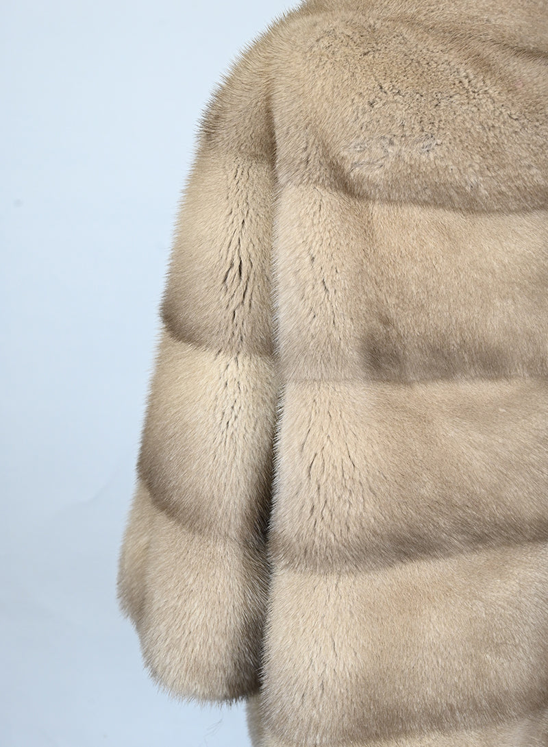 Pelliccia corta in visone beige - Tg. 42