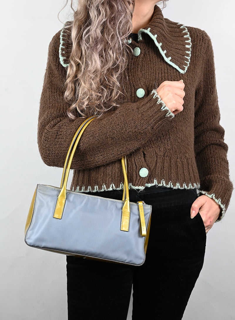 Prada Borsa in Re-nylon azzurra e oro