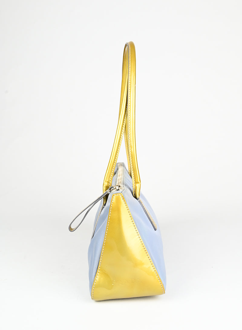 Prada Borsa in Re-nylon azzurra e oro