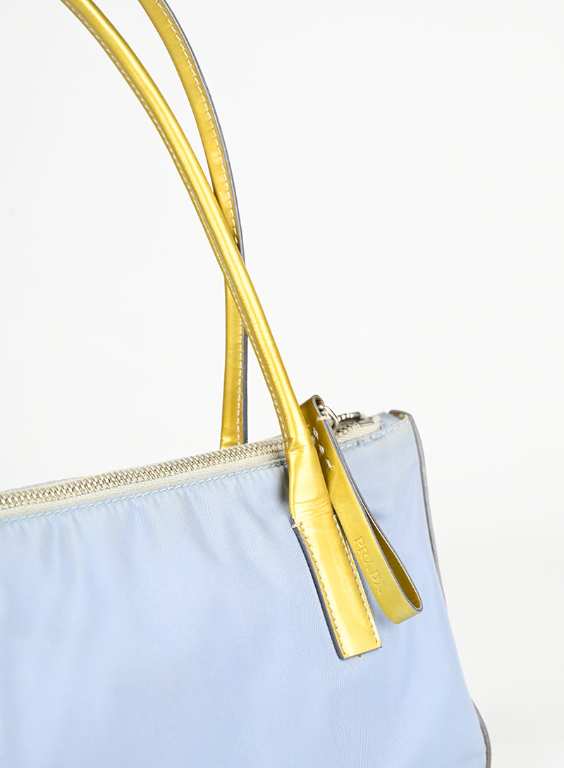 Prada Borsa in Re-nylon azzurra e oro