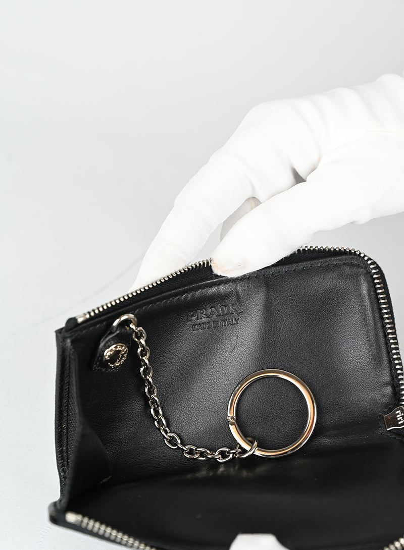 Prada Portachiavi in pelle Saffiano nera -  lesleyluxuryvintage