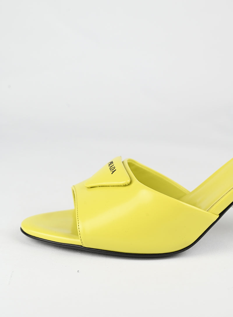 Prada Sandali Sabot con tacco in pelle gialla - N. 39
