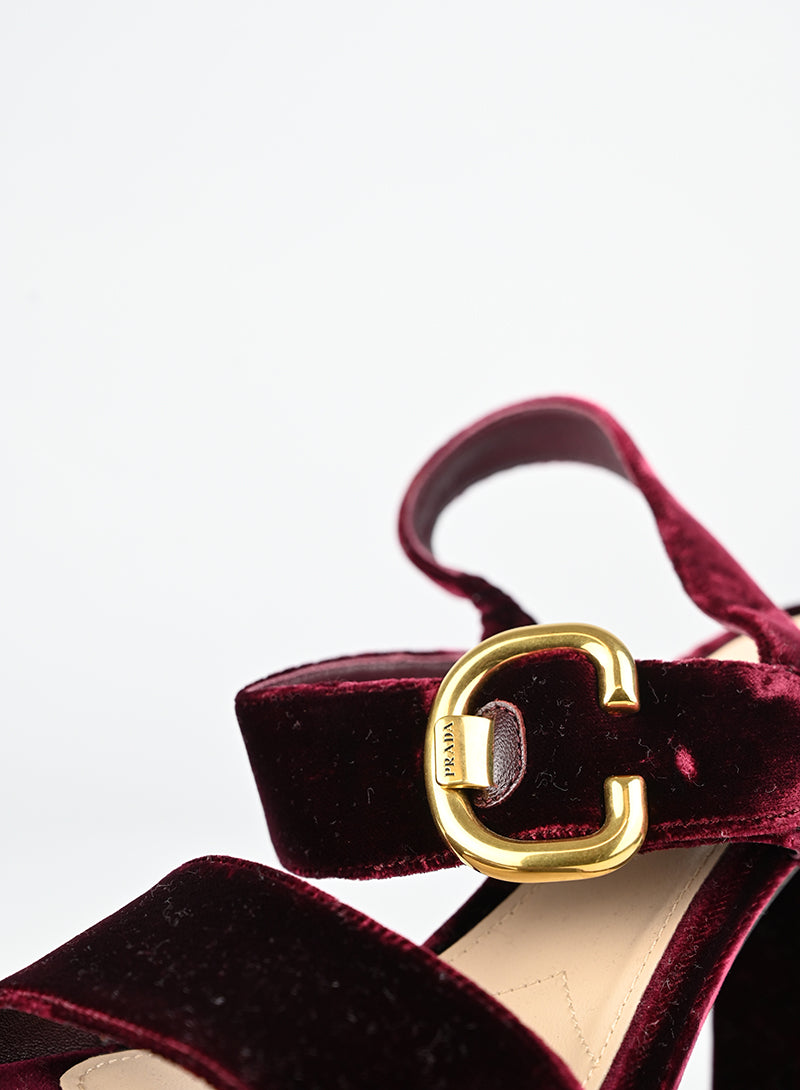 Prada Sandali in velluto bordeaux - N. 39