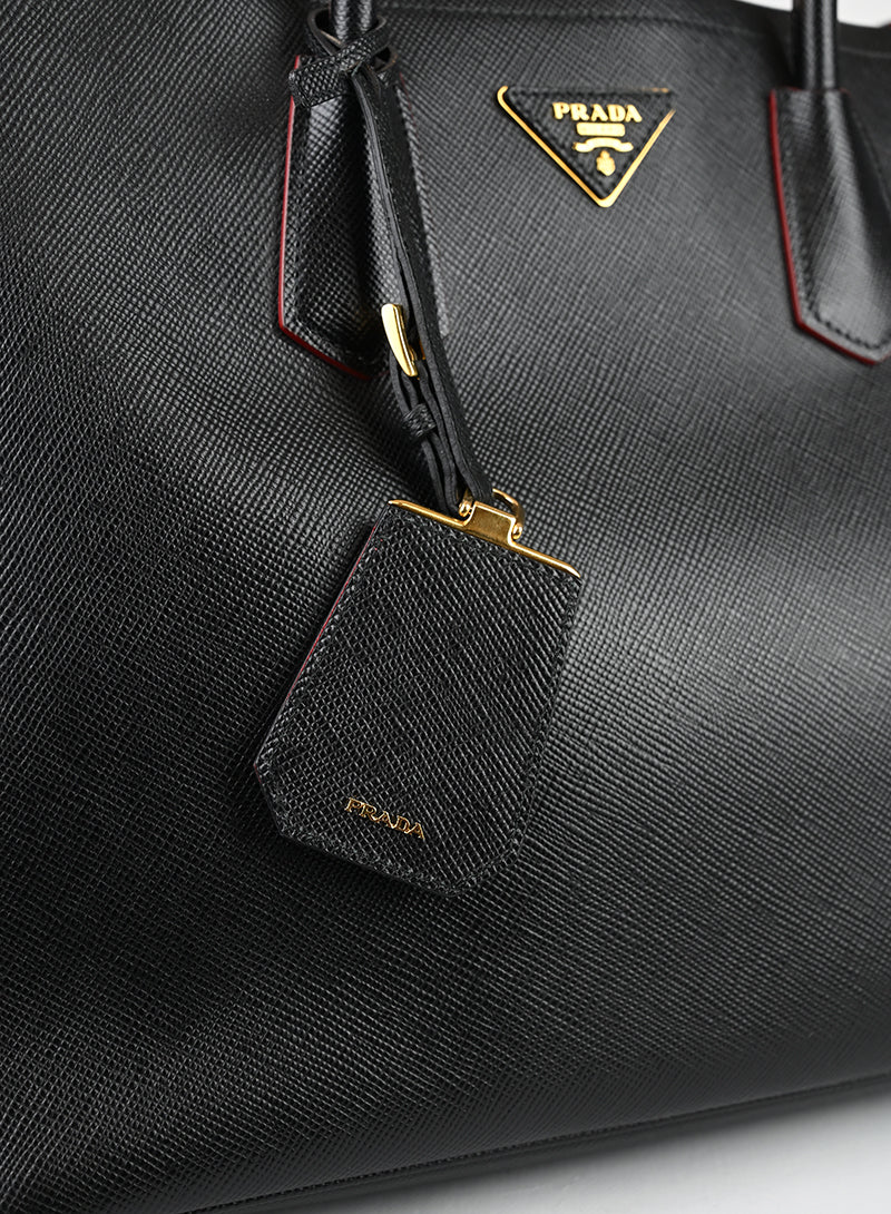 Prada Shopper in pelle Saffiano nera