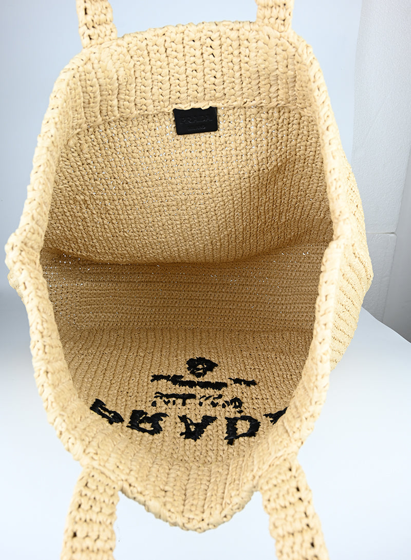 Prada Shopper in rafia crochet