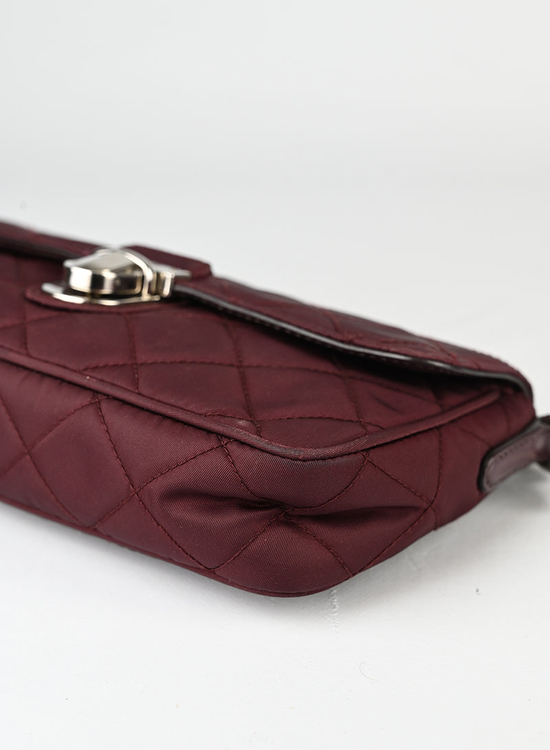 Prada Borsa in Re-nylon bordeaux
