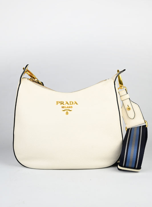 Prada in pelle martellata bianca -  lesleyluxuryvintage