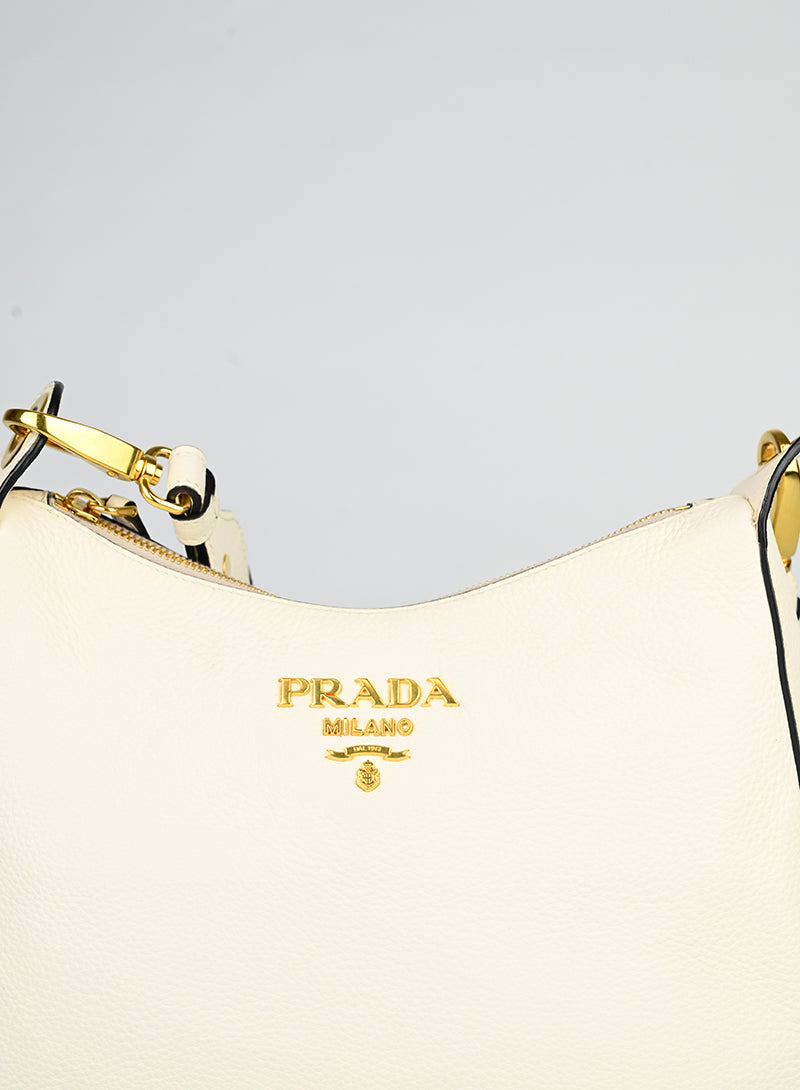 Prada in pelle martellata bianca -  lesleyluxuryvintage
