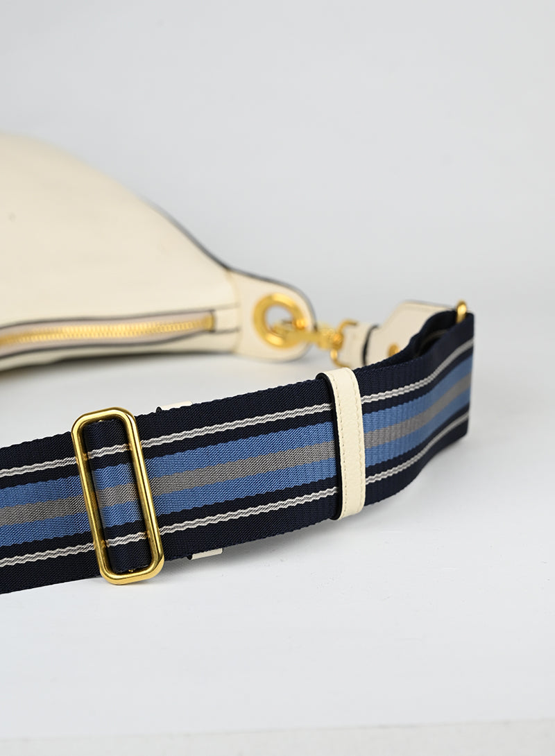 Prada in pelle martellata bianca -  lesleyluxuryvintage