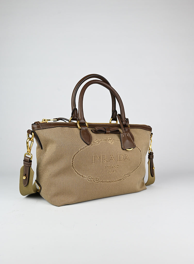 Prada Borsa in canvas beige