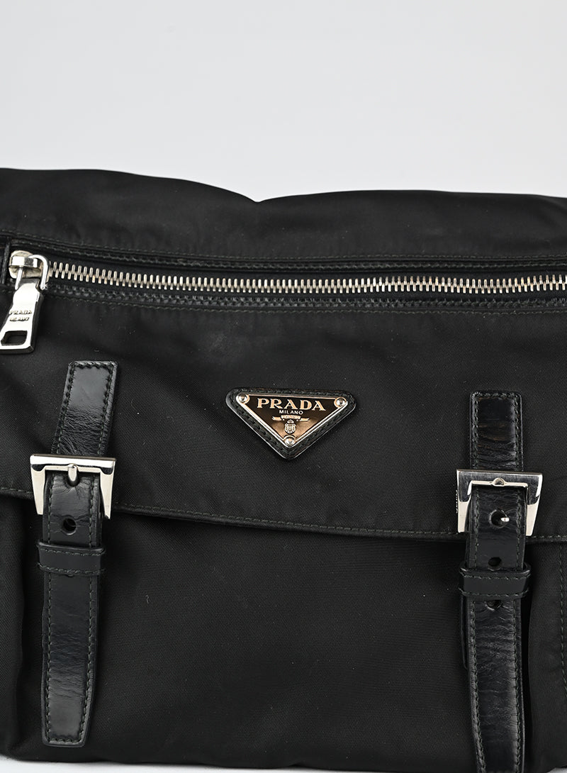 Prada Borsa a cartella in nylon nera