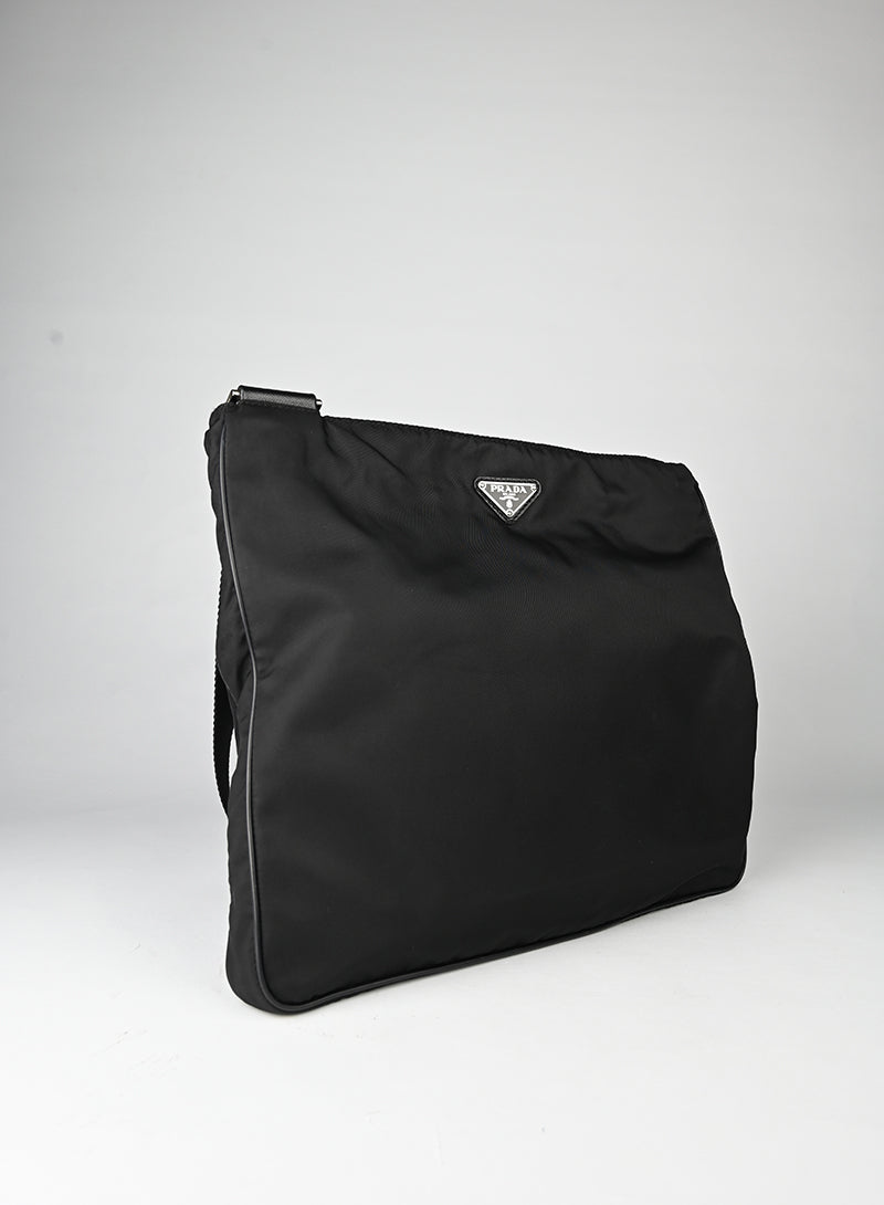 Prada Borsa a tracolla in Re-Nylon nera