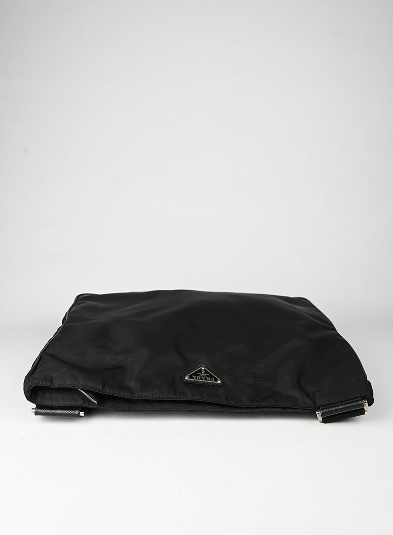Prada Borsa a tracolla in Re-Nylon nera