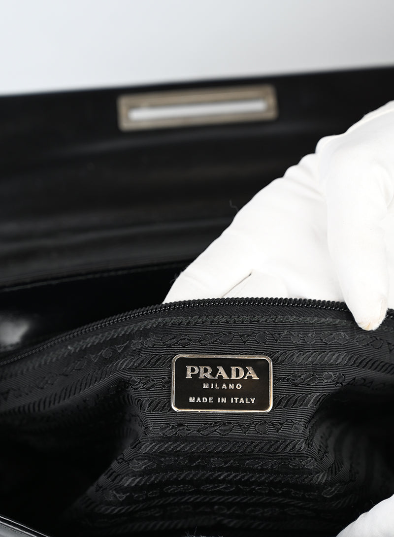 Prada Borsa in pelle spazzolata nera -  lesleyluxuryvintage