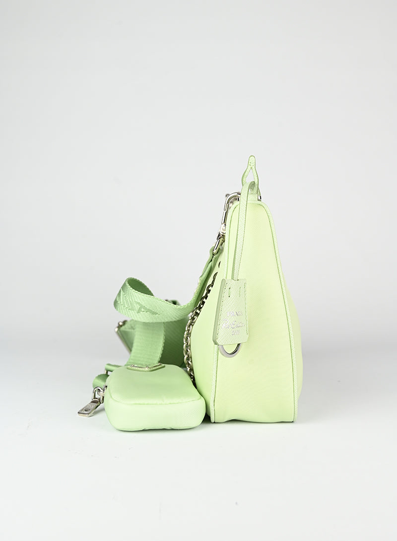 Prada Re-edition 2005 in nylon verde