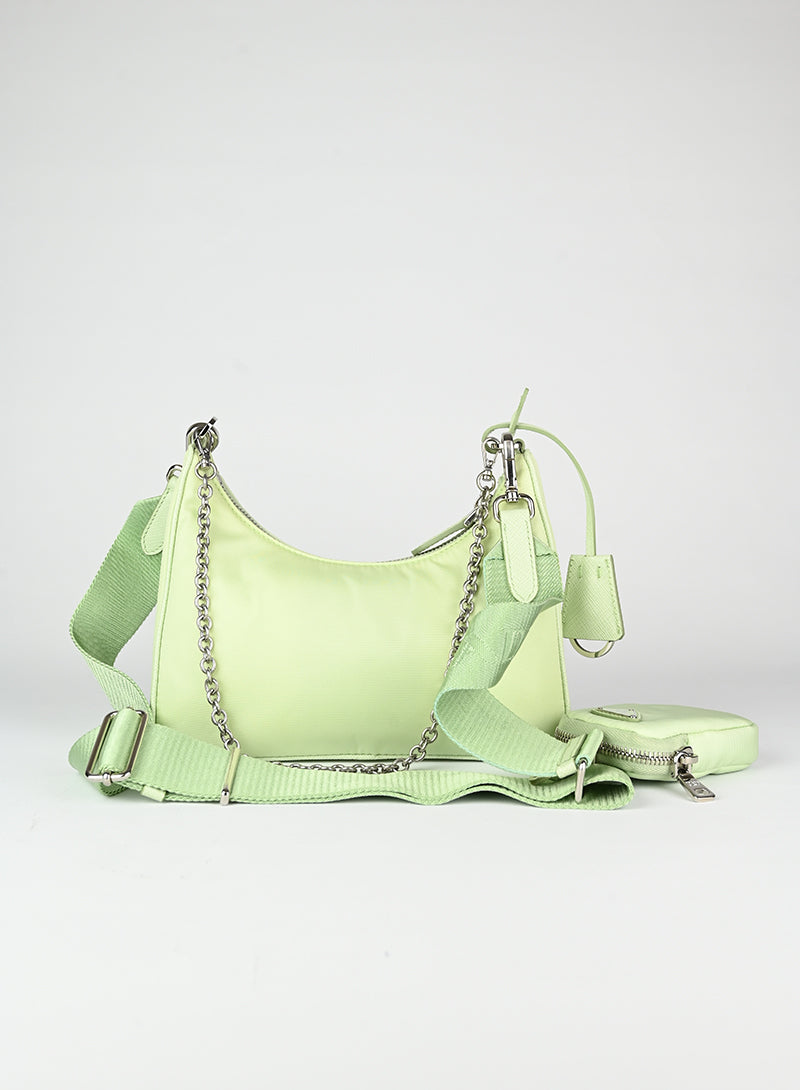 Prada Re-edition 2005 in nylon verde